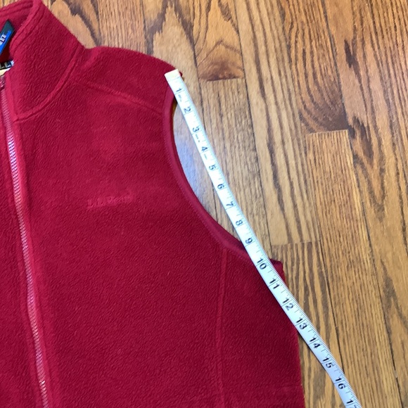 L.L. Bean Men’s XL Fleece Vest - Picture 6 of 7